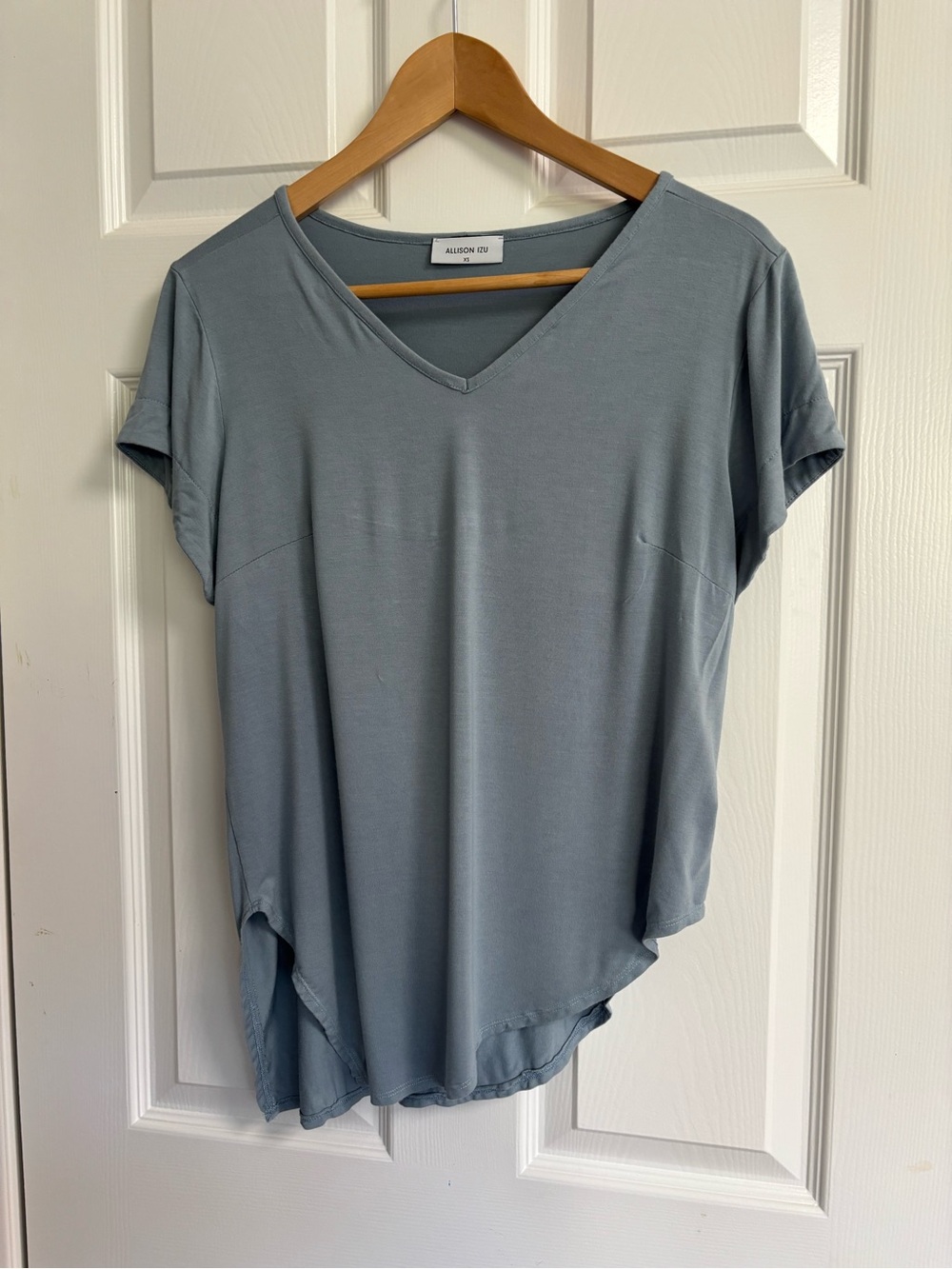 Alison Izu  V-Neck Short Sleeve Assymetrical Top in Light Slate Blue